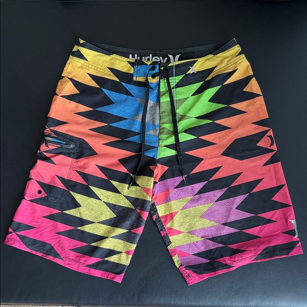 Hurley Men's Zigzag Pattern Swim Shorts - Pink, Yellow, Green Men’s 32 Beach